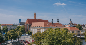 budynku Wydziału Filologicznego z lotu ptaka